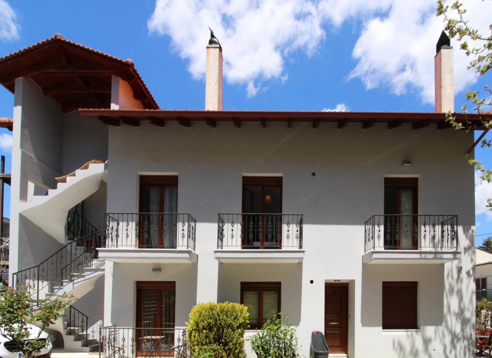 Family'S Houses Kalavryta Exterior foto